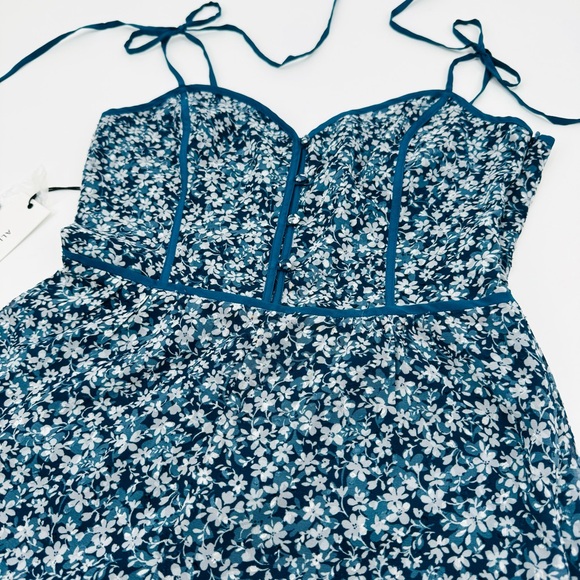 NWT ALI & JAY Blue Lagoon Stolls Floral Chiffon Wide Leg Jumpsuit - Picture 5 of 14